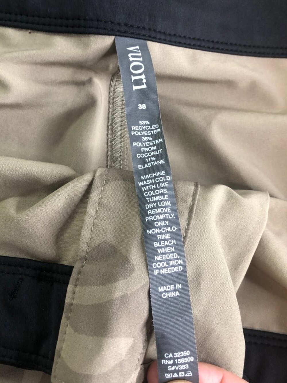 Vuori Infinity Board Shorts Mens 38 Tan Floral Zip Pockets Unlined Swimming - Picture 4 of 9